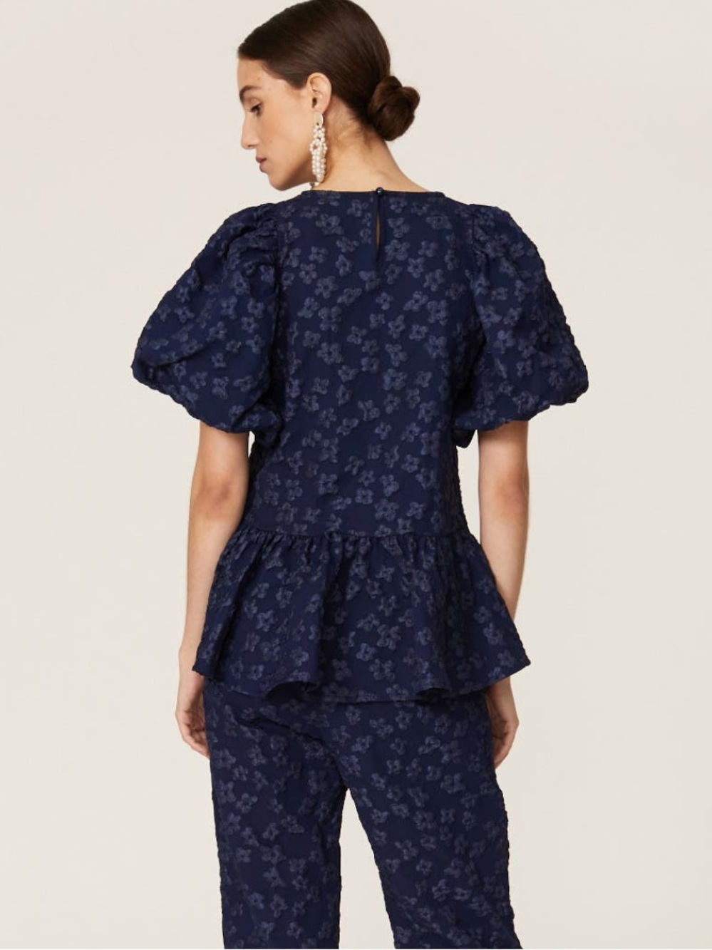 STINE GOYA Liw Jacquard Peplum Blouse - Picture 2 of 7